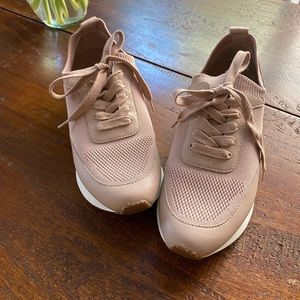 Banana Republic Sneakers size8